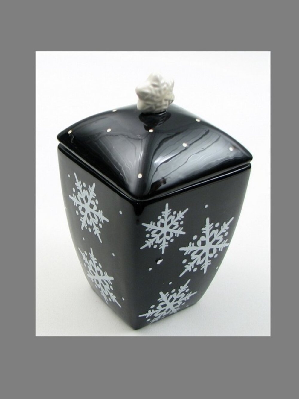 Ceramic Midnight Snowflake Goodie / Cookie Jar 7 3/4" tall by 4 1/4" wide 92092